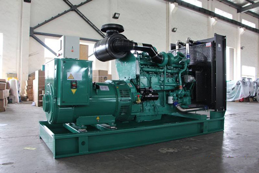 南阳320kw康明斯柴油发电车出租_COPY_COPY